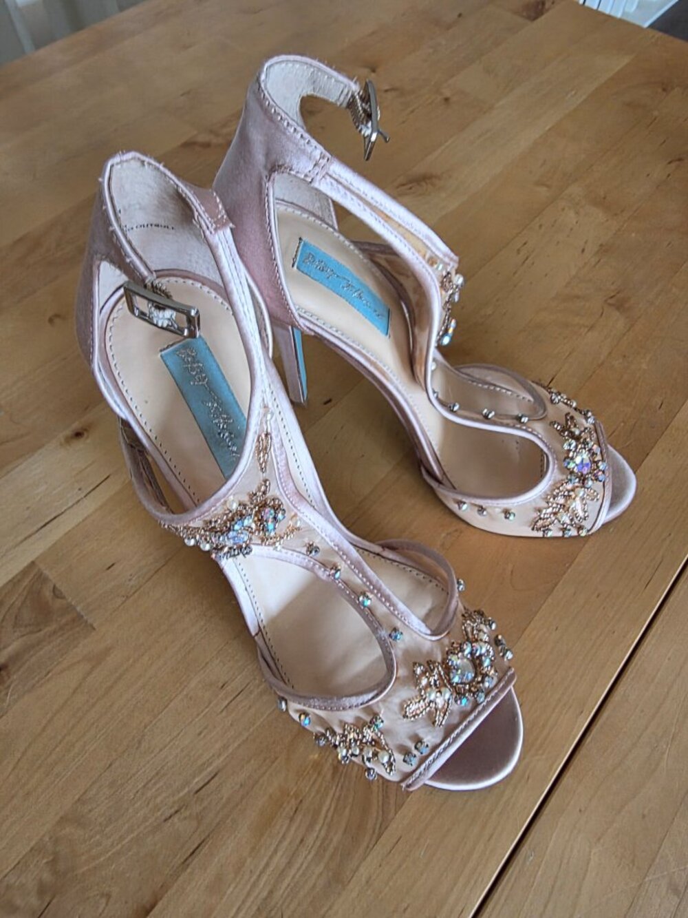 Blue by Betsy Johnson SB-Holly Heels Champagne Rhinestones Size 8.5